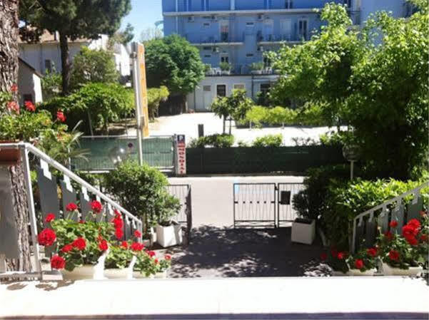 Alice Hotel Cervia Exterior photo